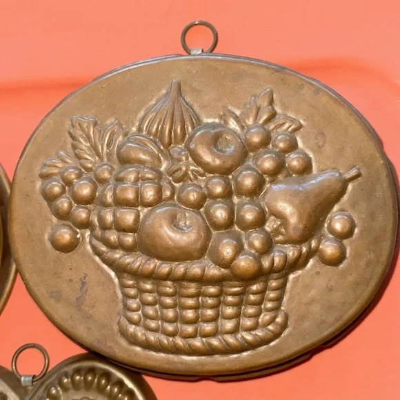 Vintage Copper Molds(3) - Picture 3 of 4